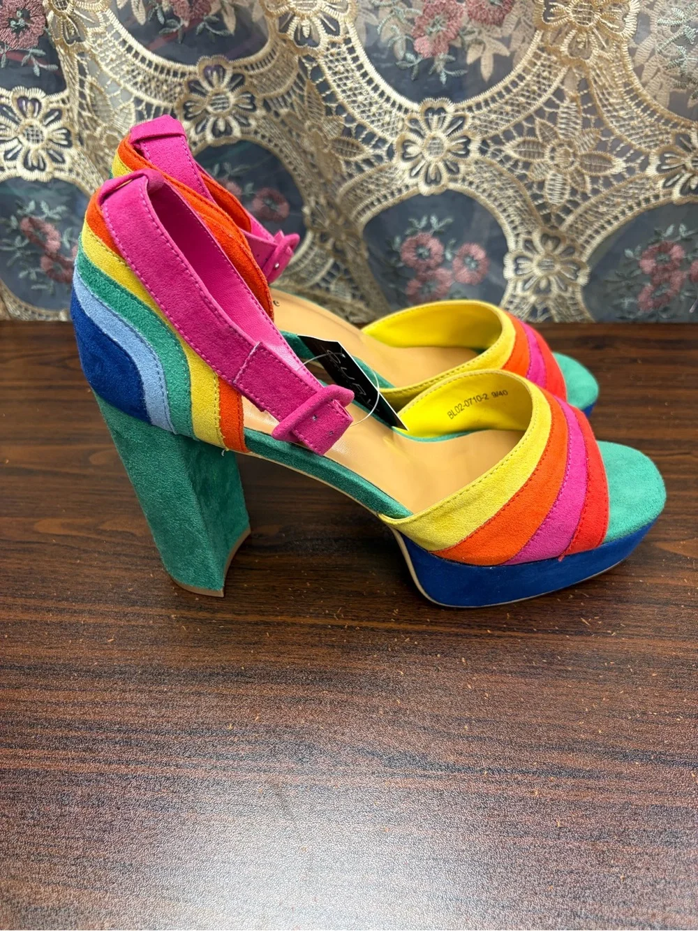 Unique Vintage vibrant rainbow